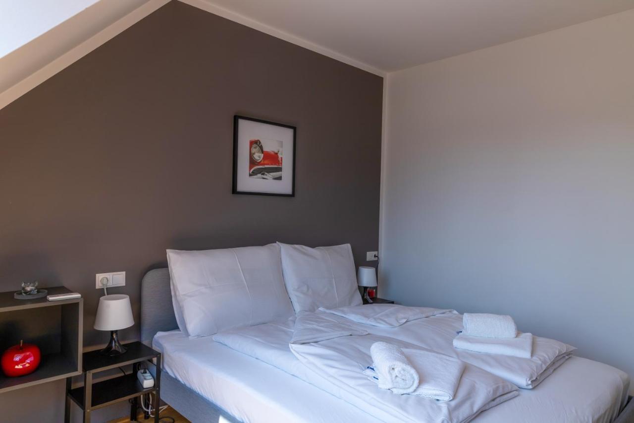 Maureen Lovely 2 Bedroom Unit With Community Pool Виена Екстериор снимка